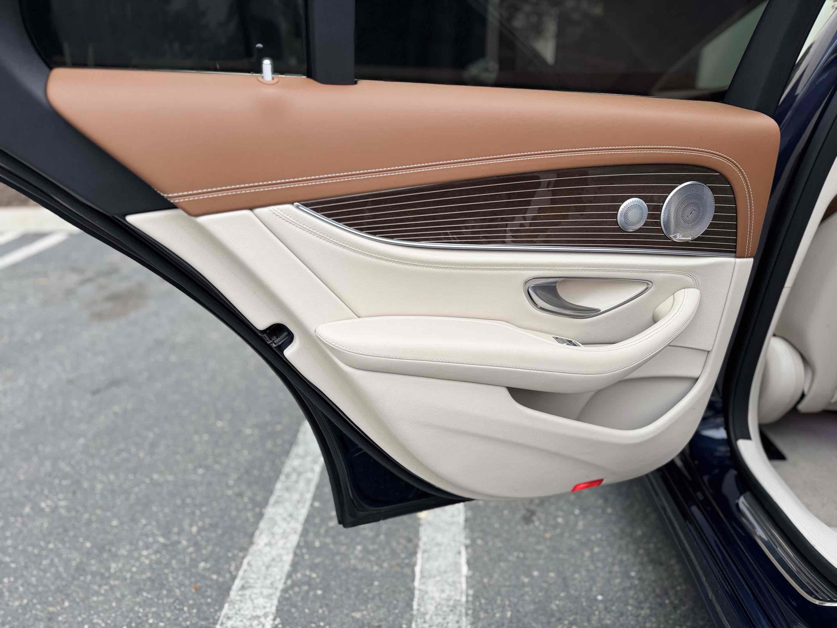 Used 2017 Mercedes-Benz E 300 image 26