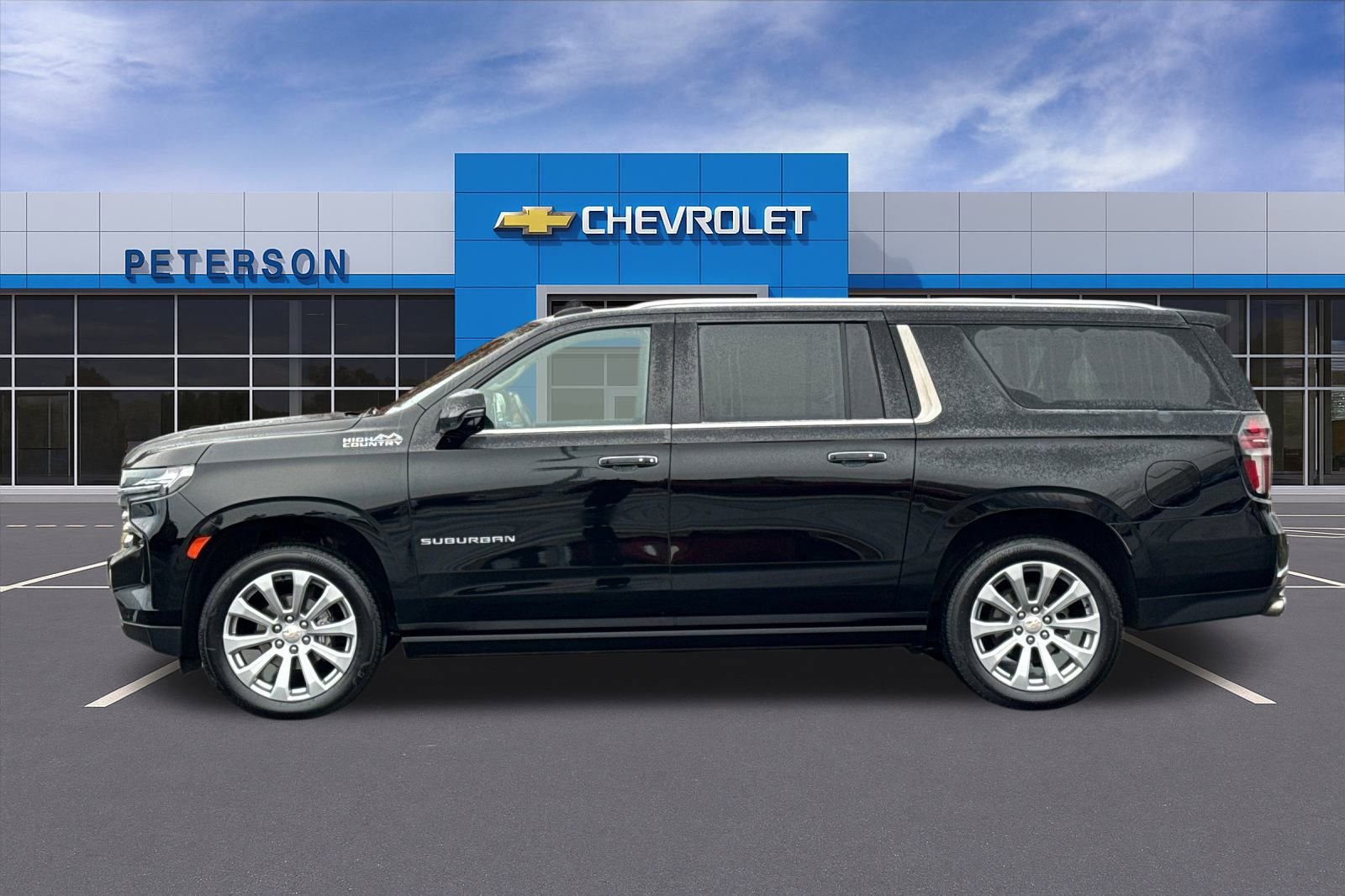 Used 2022 Chevrolet Suburban High Country w/ Max Trailering Package image 7