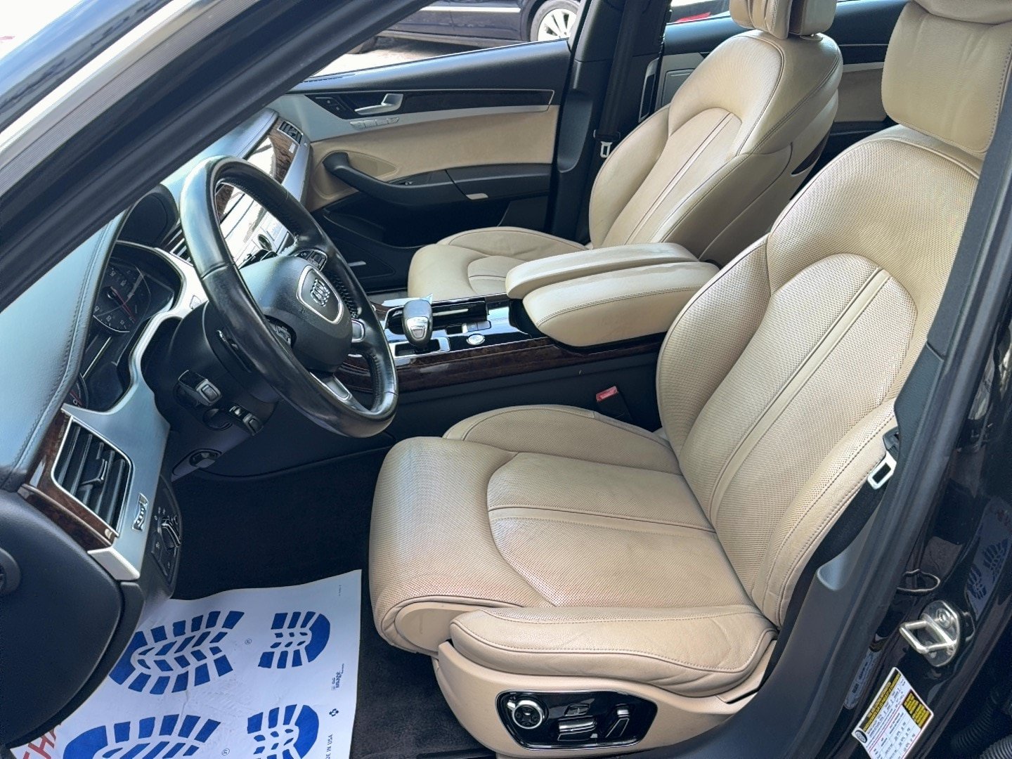 Used 2011 Audi A8 4.2 AWD/4WD image 6