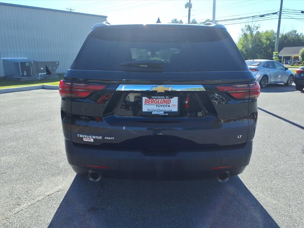 Used 2023 Chevrolet Traverse LT w/ Rear Camera Mirror Package AWD/4WD image 11