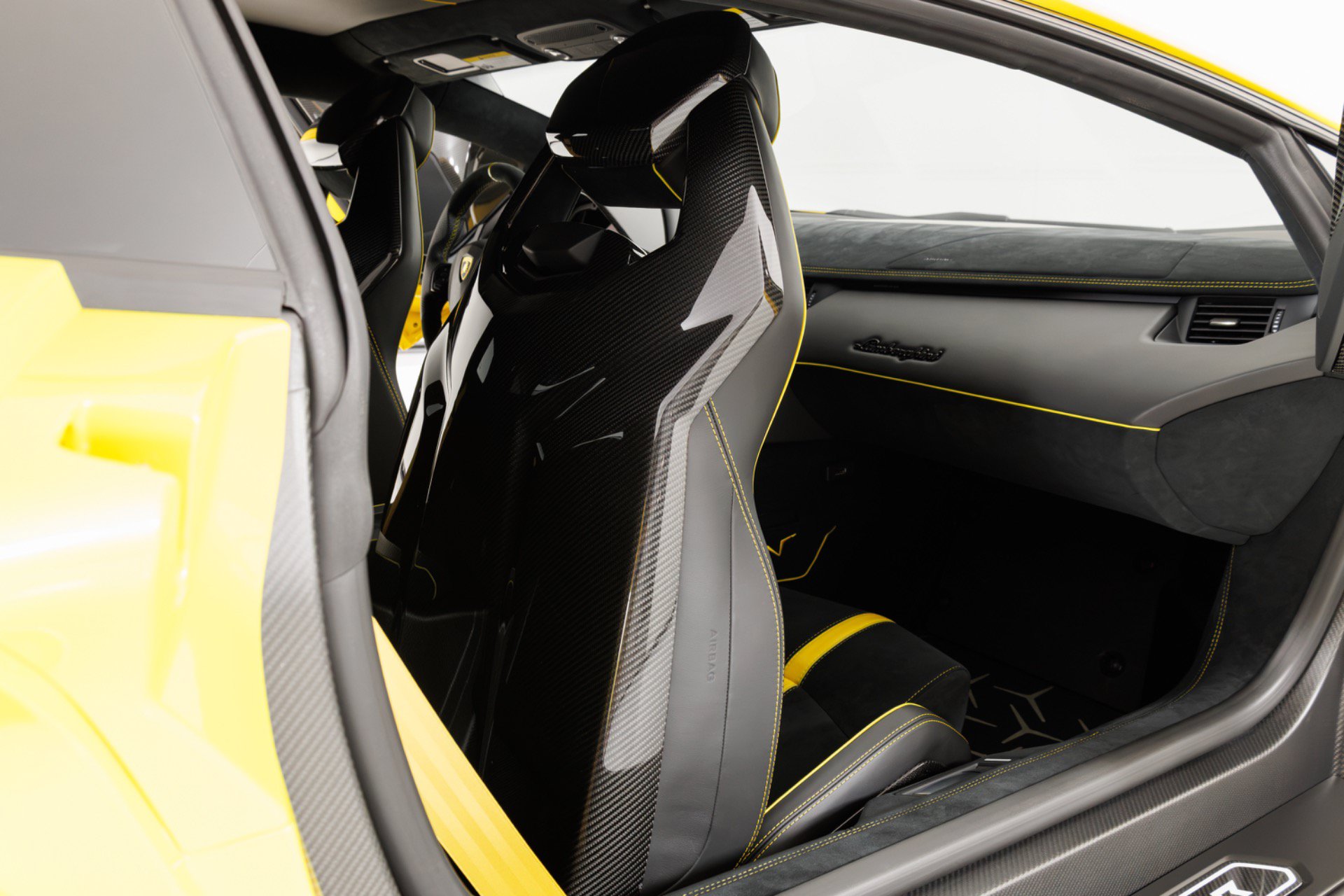 Used 2016 Lamborghini Aventador LP 750-4 Superveloce AWD/4WD image 47