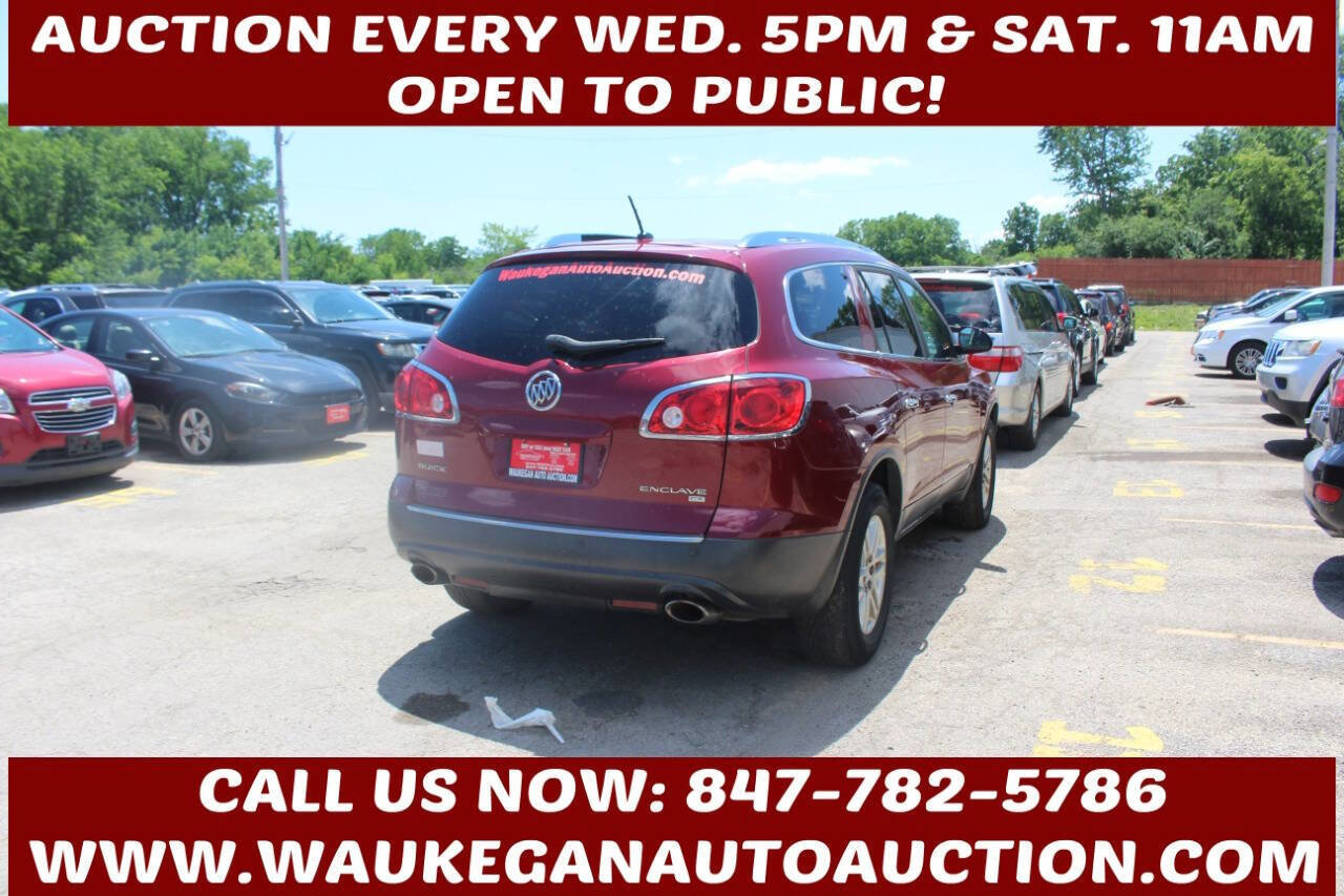 Used 2008 Buick Enclave CX w/ Driver Confidence Package image 3