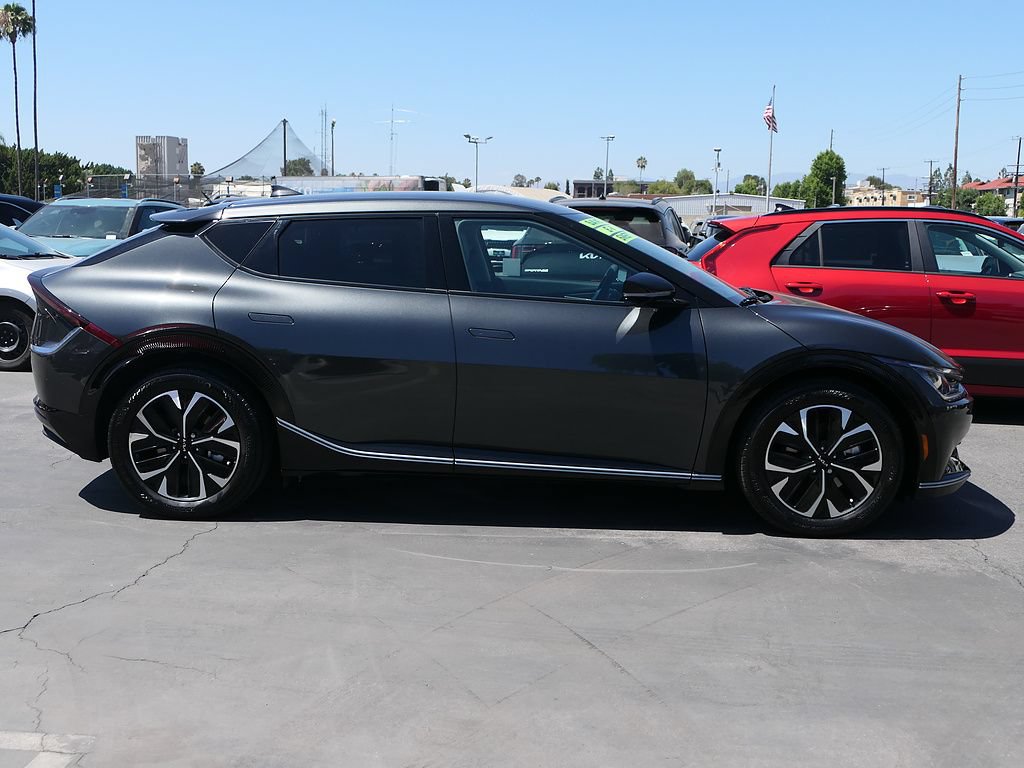 Used 2024 Kia EV6 Wind AWD/4WD image 2