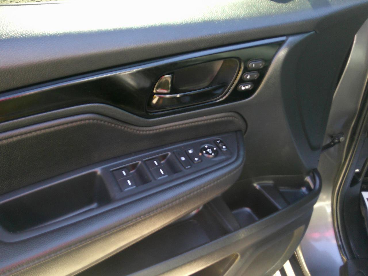 Used 2023 Honda Odyssey Touring image 9
