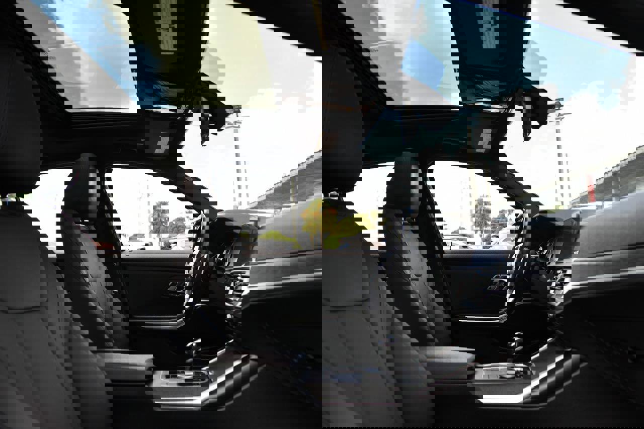 Used 2021 BMW 330i Sedan w/ Convenience Package image 29