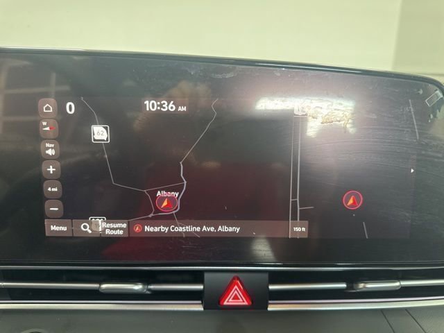 Used 2024 Hyundai Elantra SEL image 14