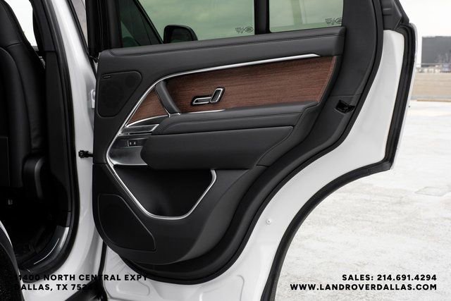 New 2026 Land Rover Range Rover SE image 48