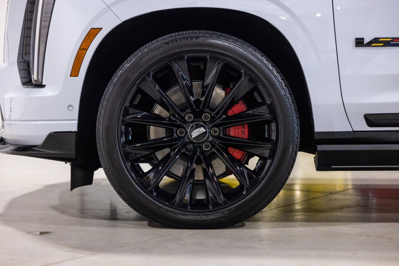 Used 2026 Cadillac Escalade V w/ LPO, ONYX Package AWD/4WD image 18