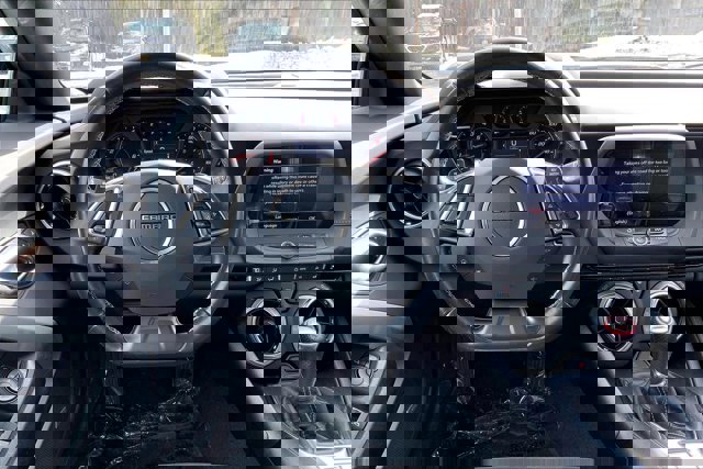 Used 2023 Chevrolet Camaro LT w/ Technology Package image 4