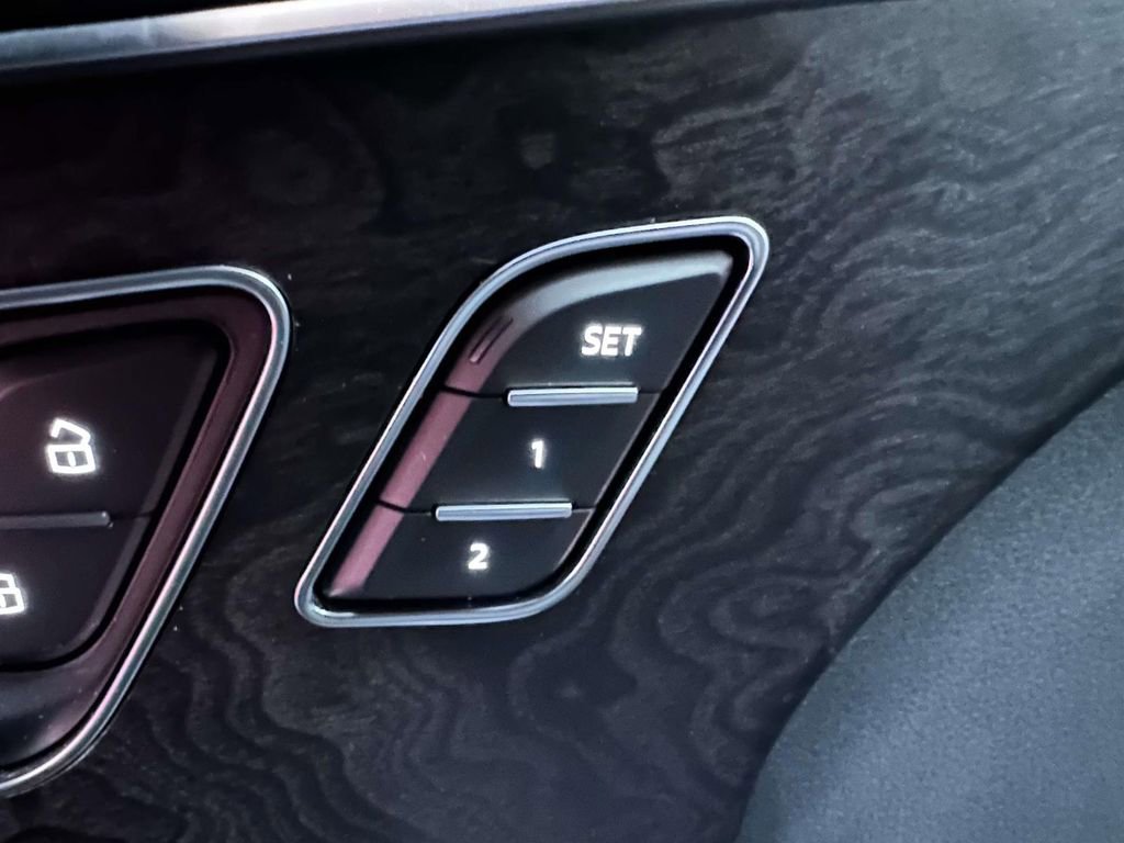 Used 2022 Audi Q7 3.0T Premium Plus w/ Premium Plus Package image 12