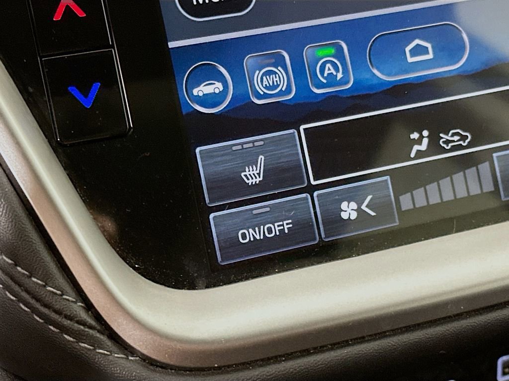 Certified 2025 Subaru Outback Premium AWD/4WD image 28