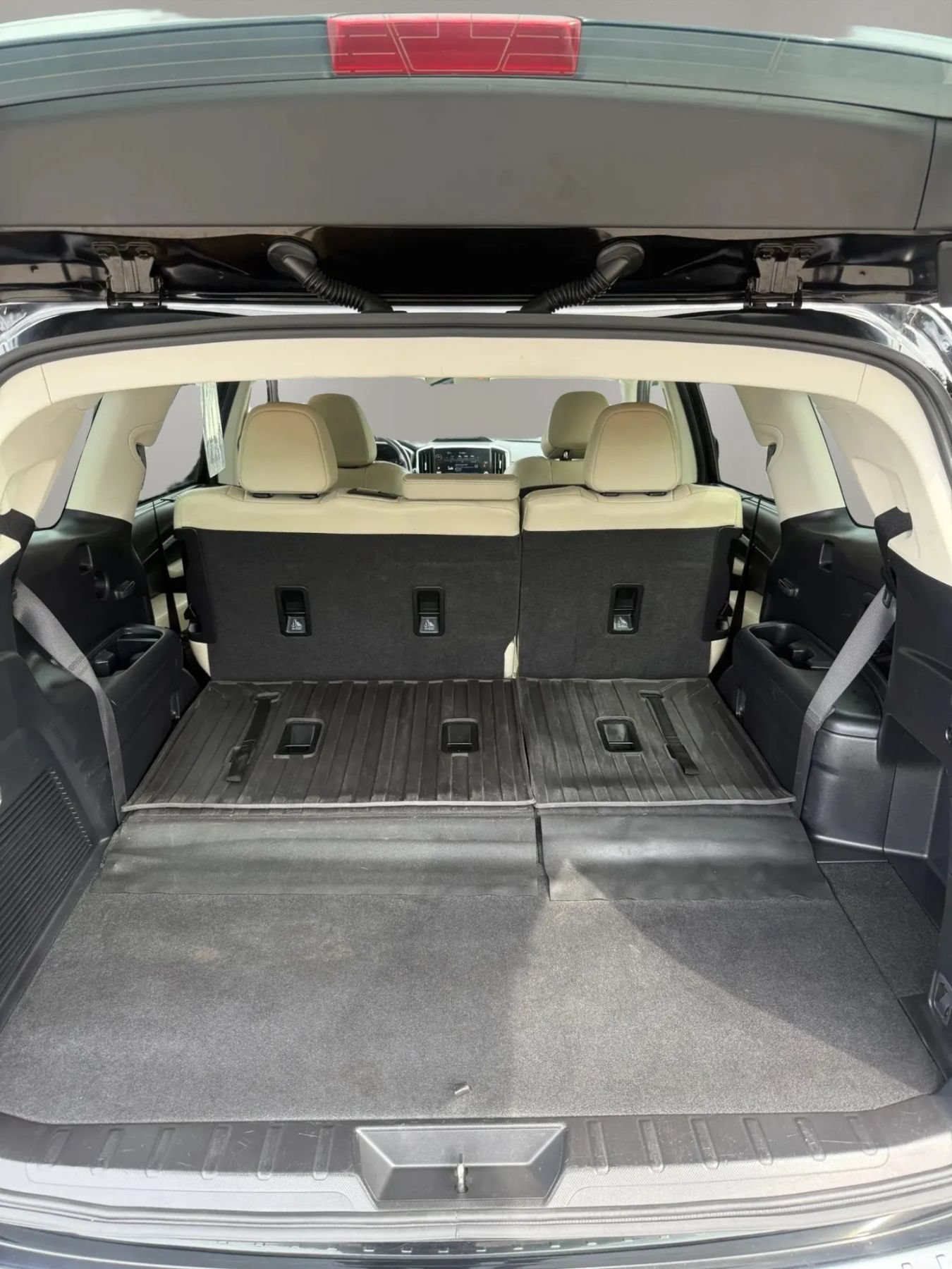 Used 2023 Subaru Ascent Limited AWD/4WD image 38