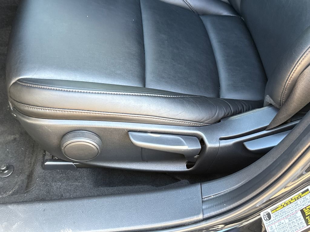 Used 2022 MAZDA MAZDA3 s image 23