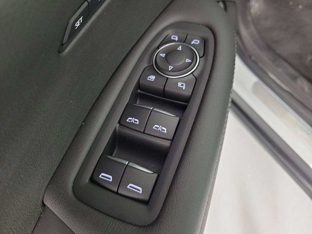 Certified 2024 Cadillac XT6 Luxury w/ LPO, Floor Liner Package image 21