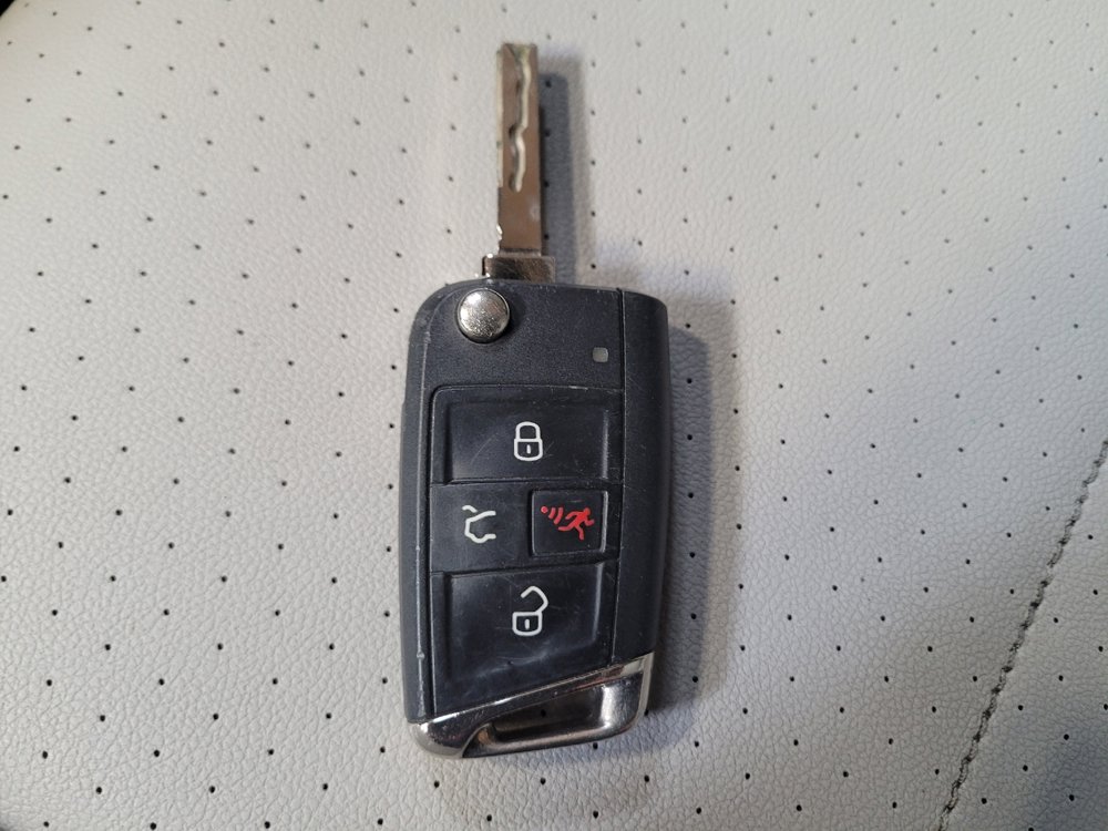 Used 2019 Volkswagen Tiguan SE image 32