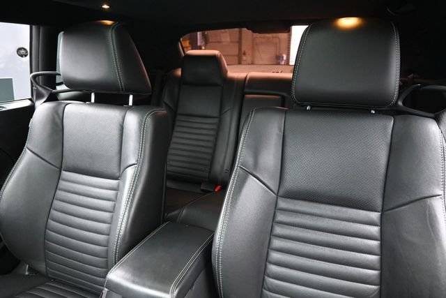 Used 2013 Dodge Challenger SXT RWD image 13