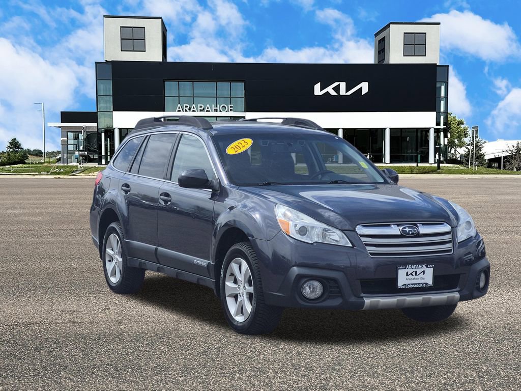 Used 2013 Subaru Outback 2.5i Limited AWD/4WD image 2