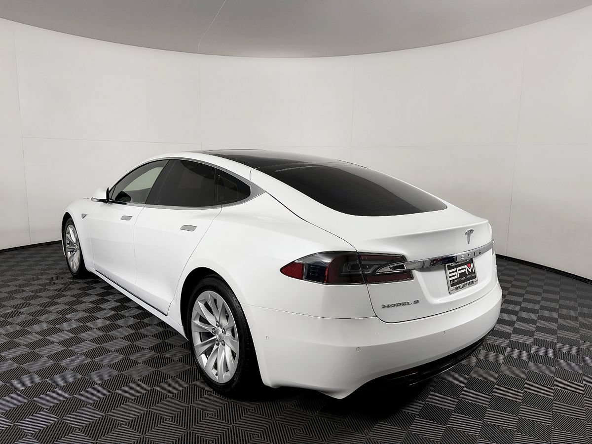 Used 2016 Tesla Model S 70D AWD/4WD image 17