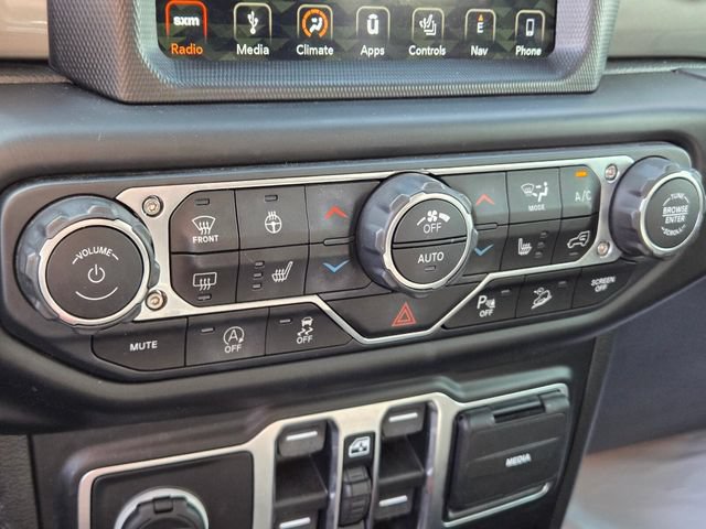 Used 2019 Jeep Wrangler Unlimited Sahara AWD/4WD image 22
