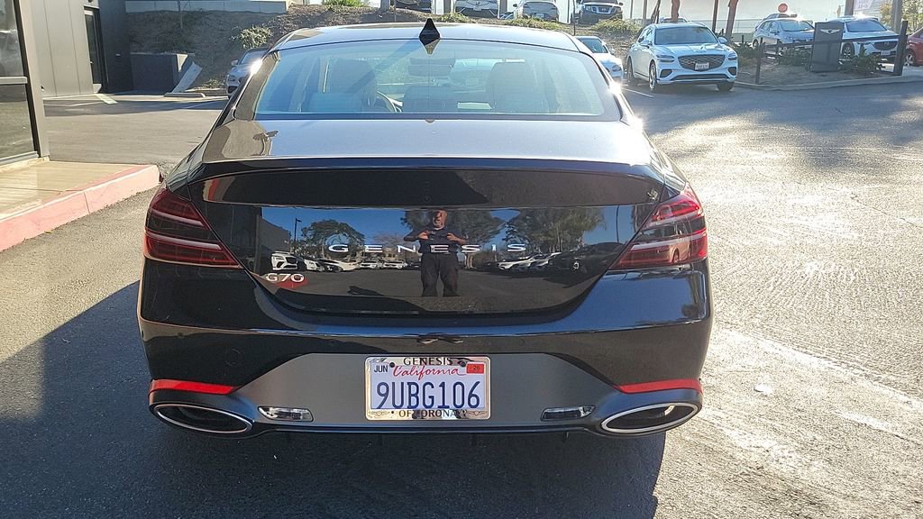 Used 2026 Genesis G70 2.5T Prestige image 9