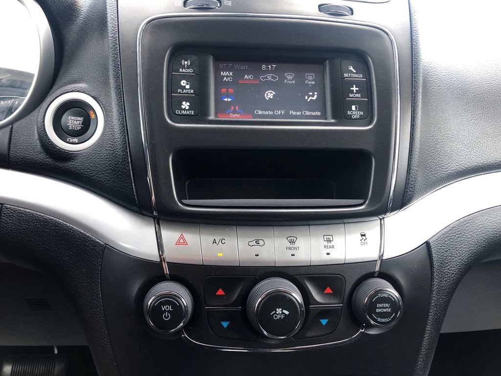 Used 2019 Dodge Journey SE w/ Connectivity Group FWD image 21