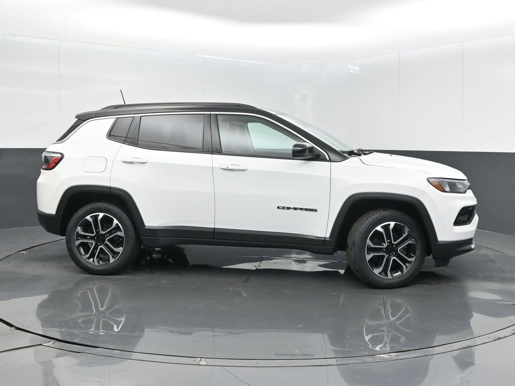 Certified 2022 Jeep Compass Limited image 8