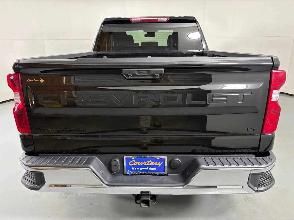 Used 2025 Chevrolet Silverado 1500 LT w/ LPO, Dark Essentials Package RWD image 7