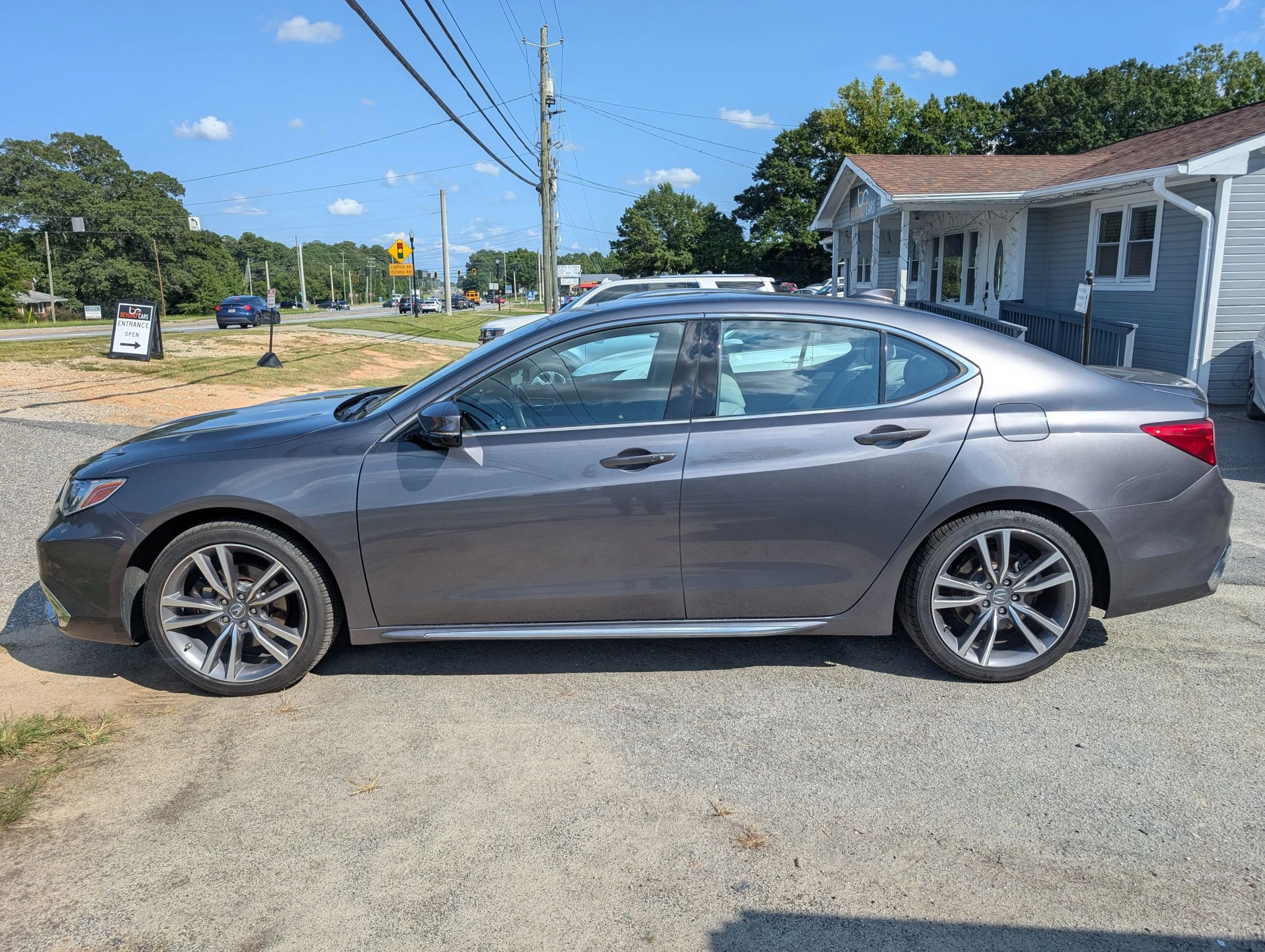 Used 2019 Acura TLX w/ Technology Package FWD image 3