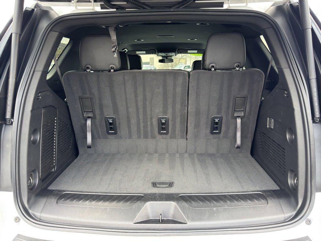 Used 2025 Chevrolet Tahoe LT image 11