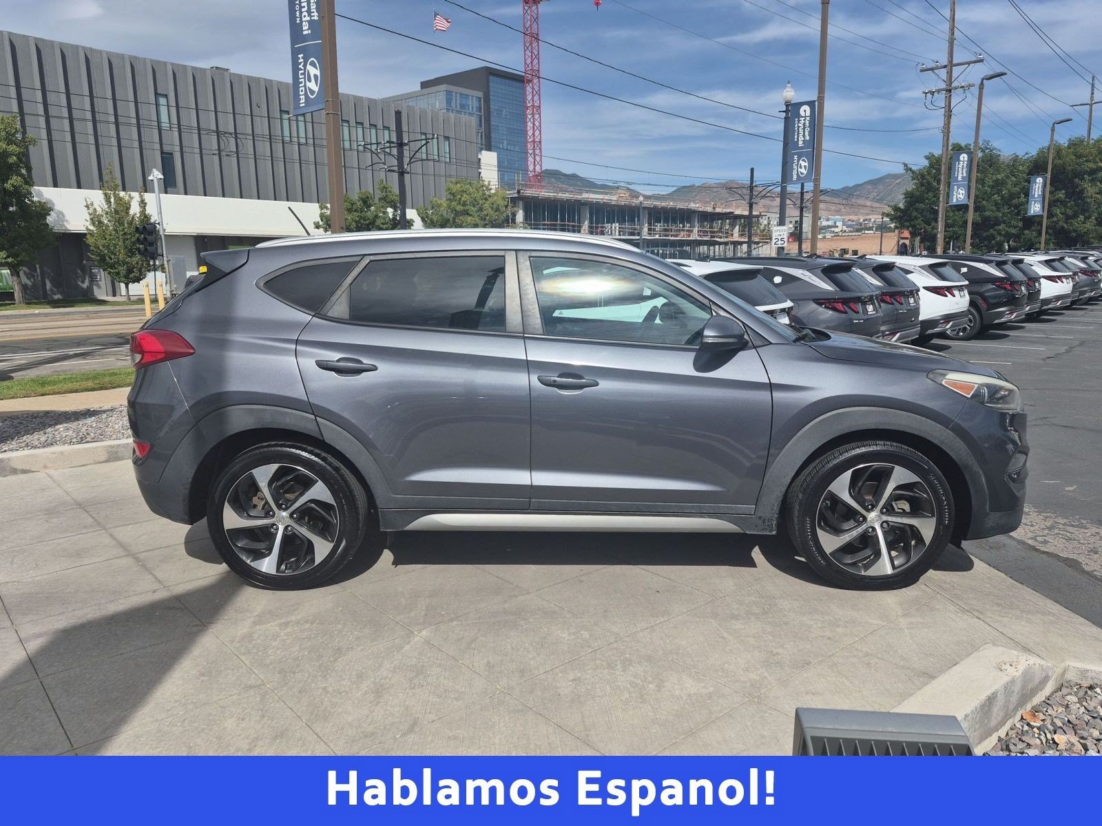 Used 2017 Hyundai Tucson Sport FWD image 2