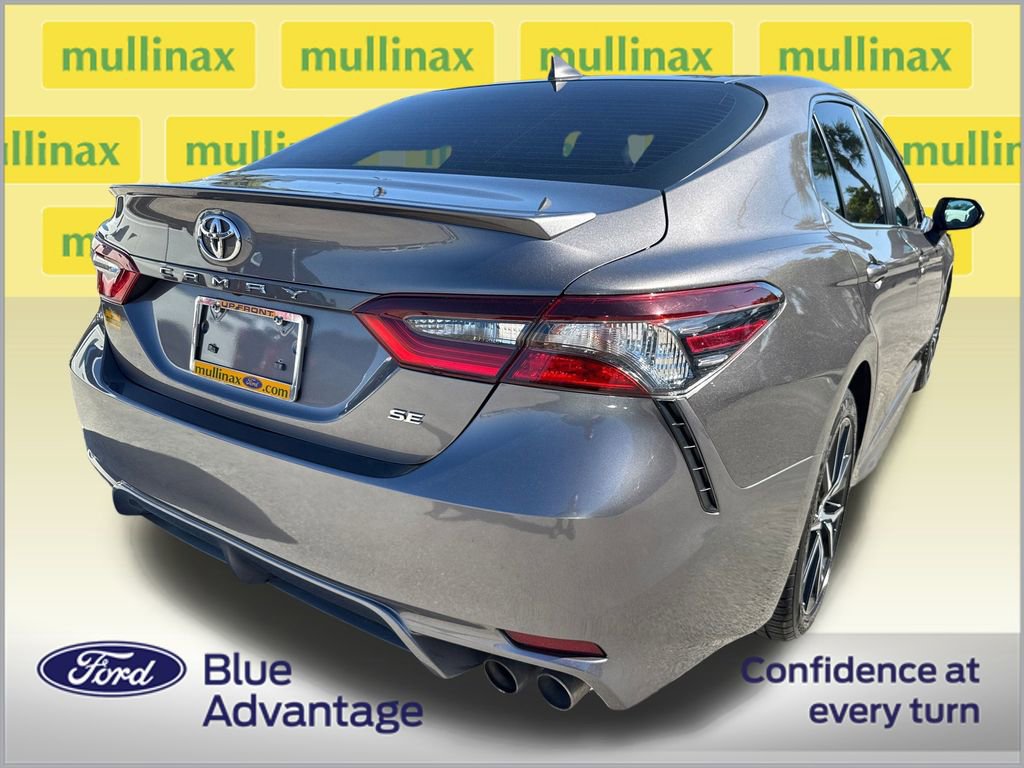 Used 2024 Toyota Camry SE image 4