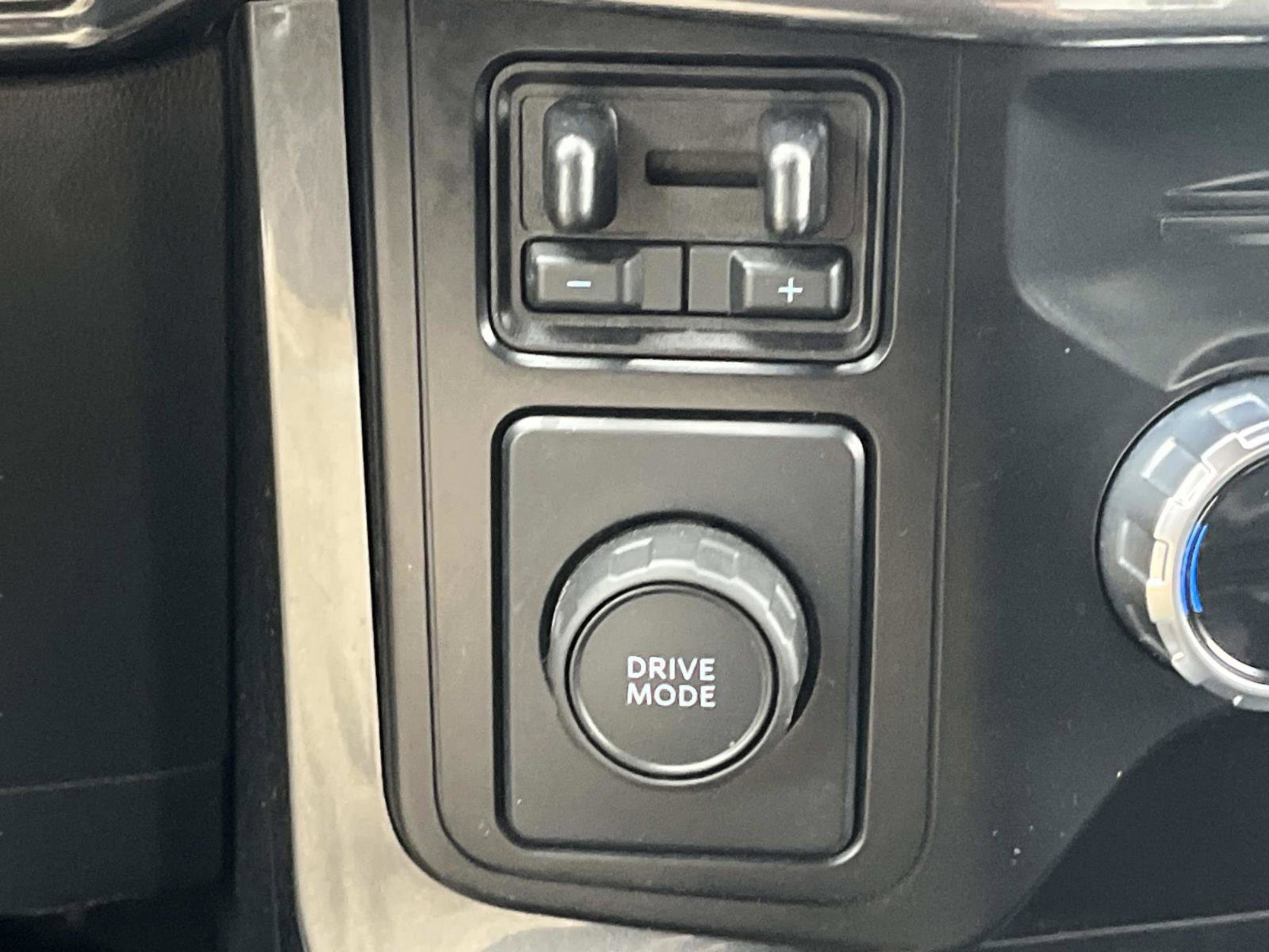 Used 2023 Ford F150 XLT w/ Equipment Group 302A High image 37