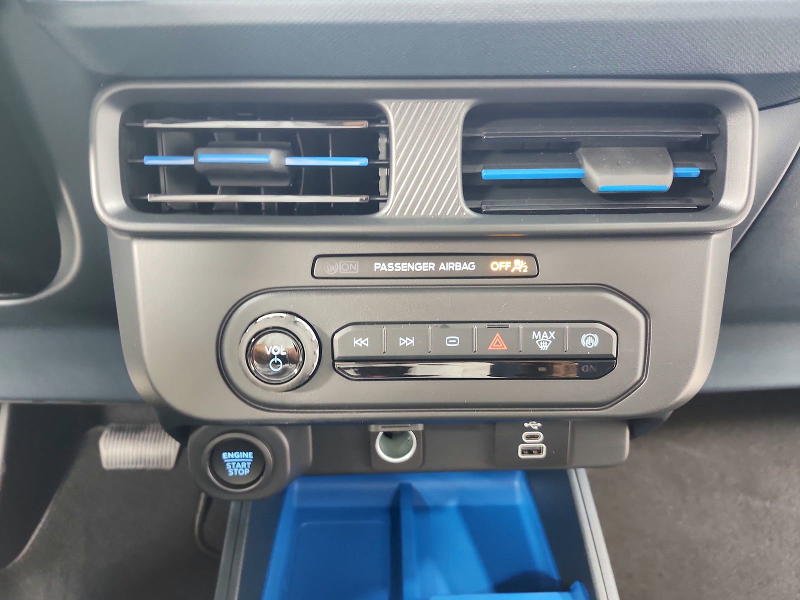 New 2026 Ford Maverick XLT image 29