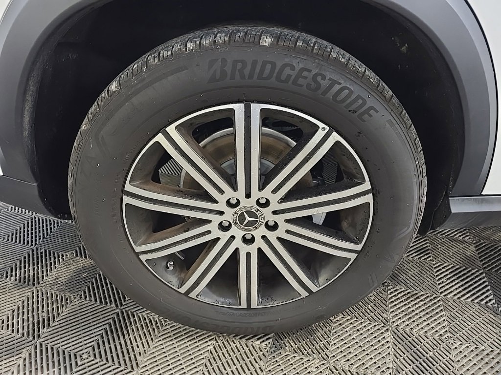 Used 2024 Mercedes-Benz GLE 350 4MATIC w/ 3rd Row Seat Package image 14