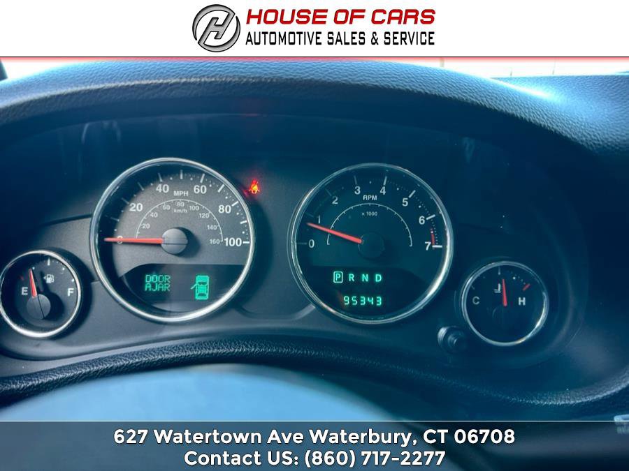 Used 2012 Jeep Wrangler Rubicon w/ Dual Top Group image 28