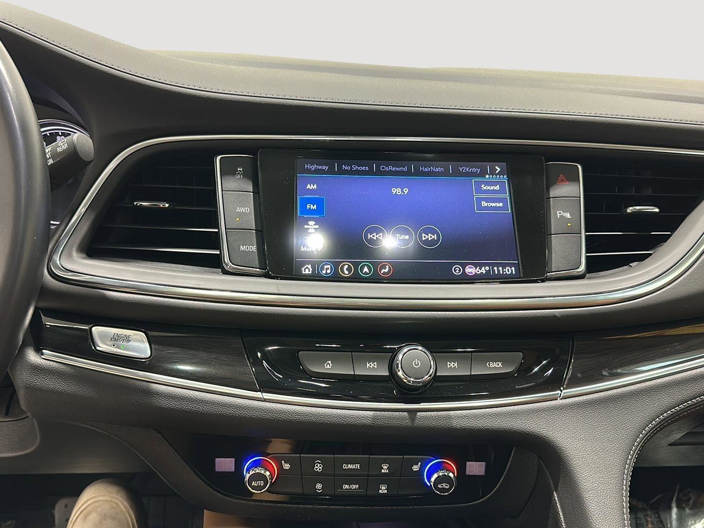 Used 2020 Buick Enclave Essence w/ Sound and Sites Package AWD/4WD image 12