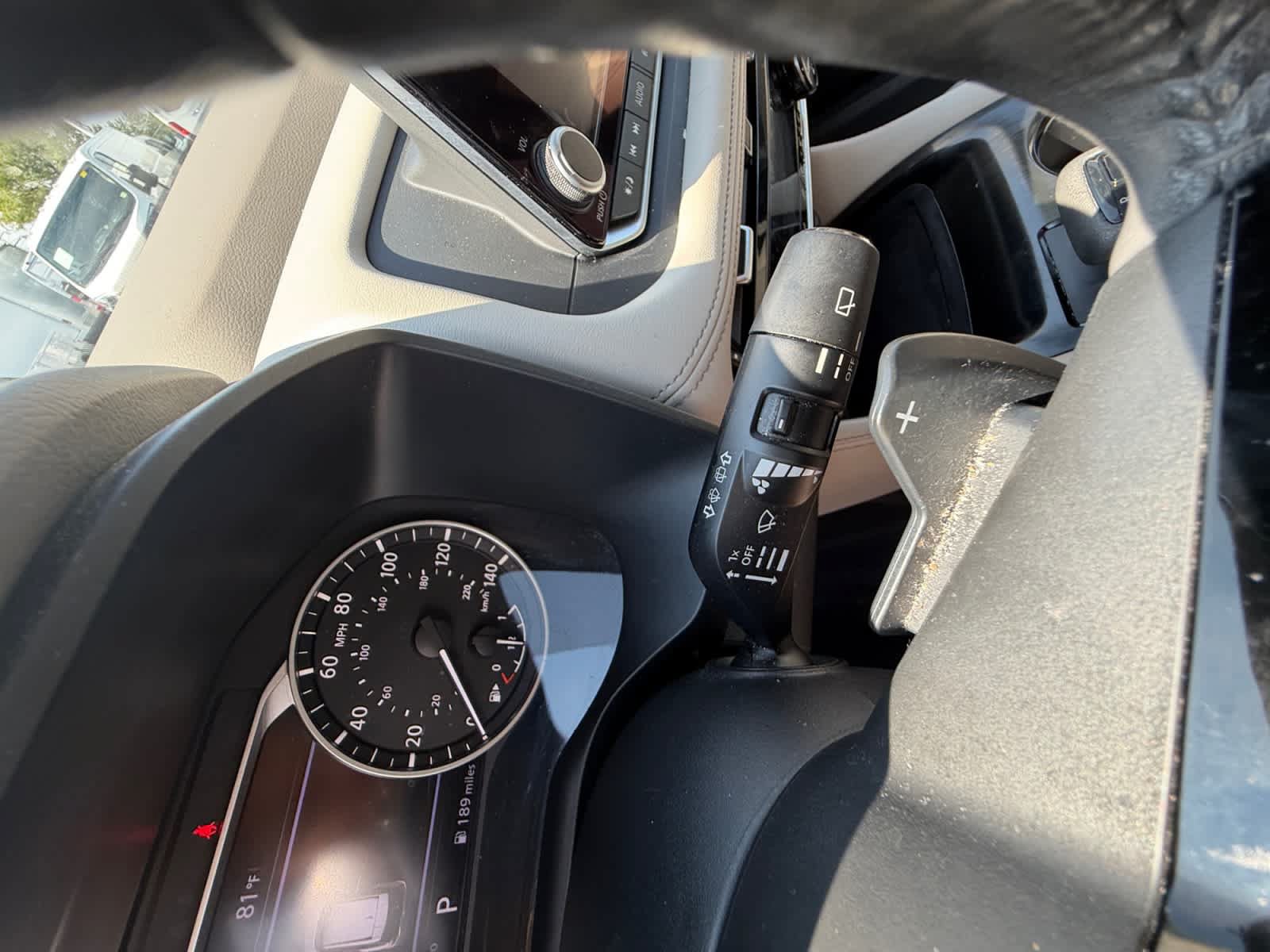 Used 2023 Nissan Rogue SL AWD/4WD image 32