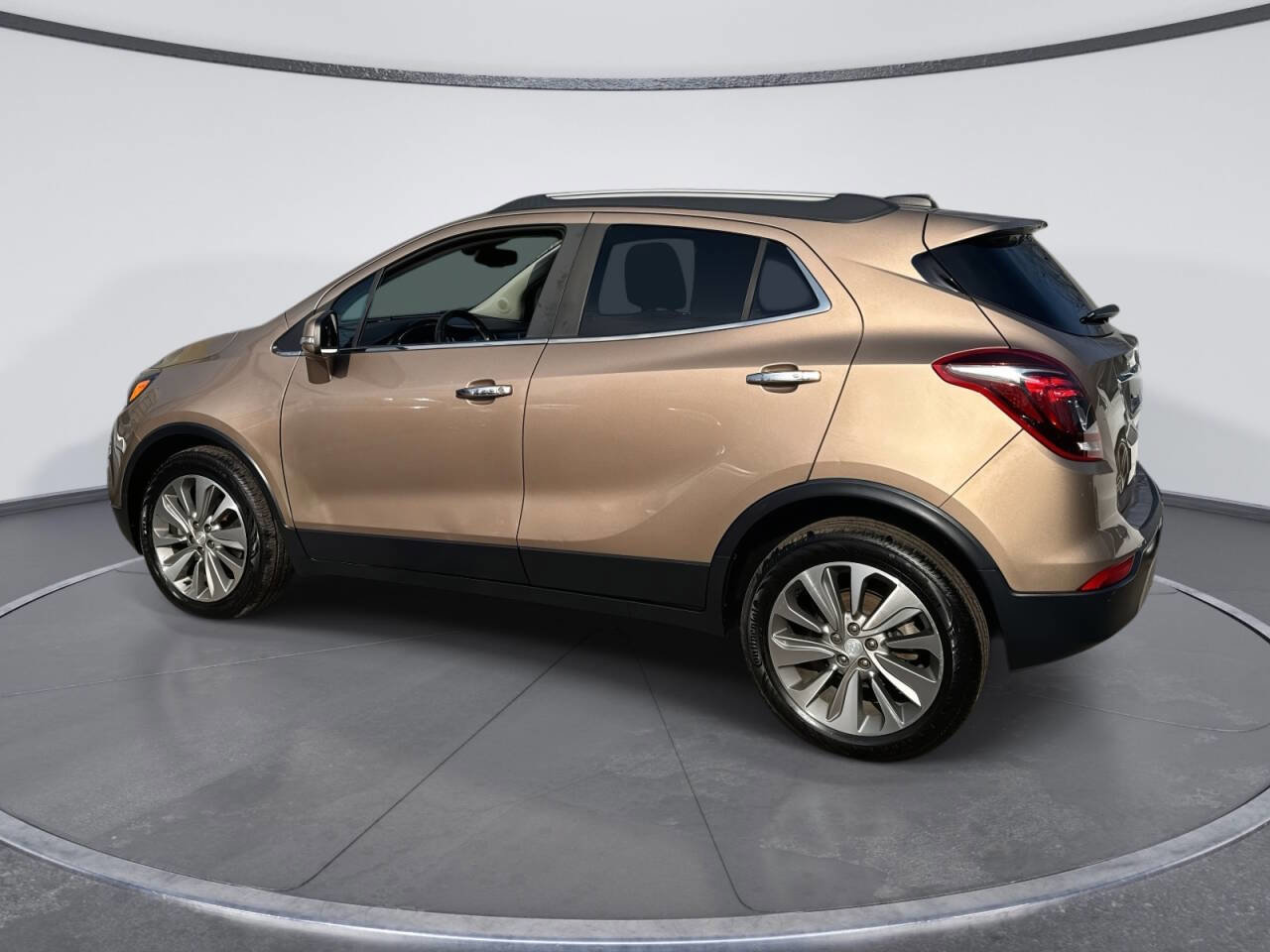 Used 2019 Buick Encore Preferred image 3