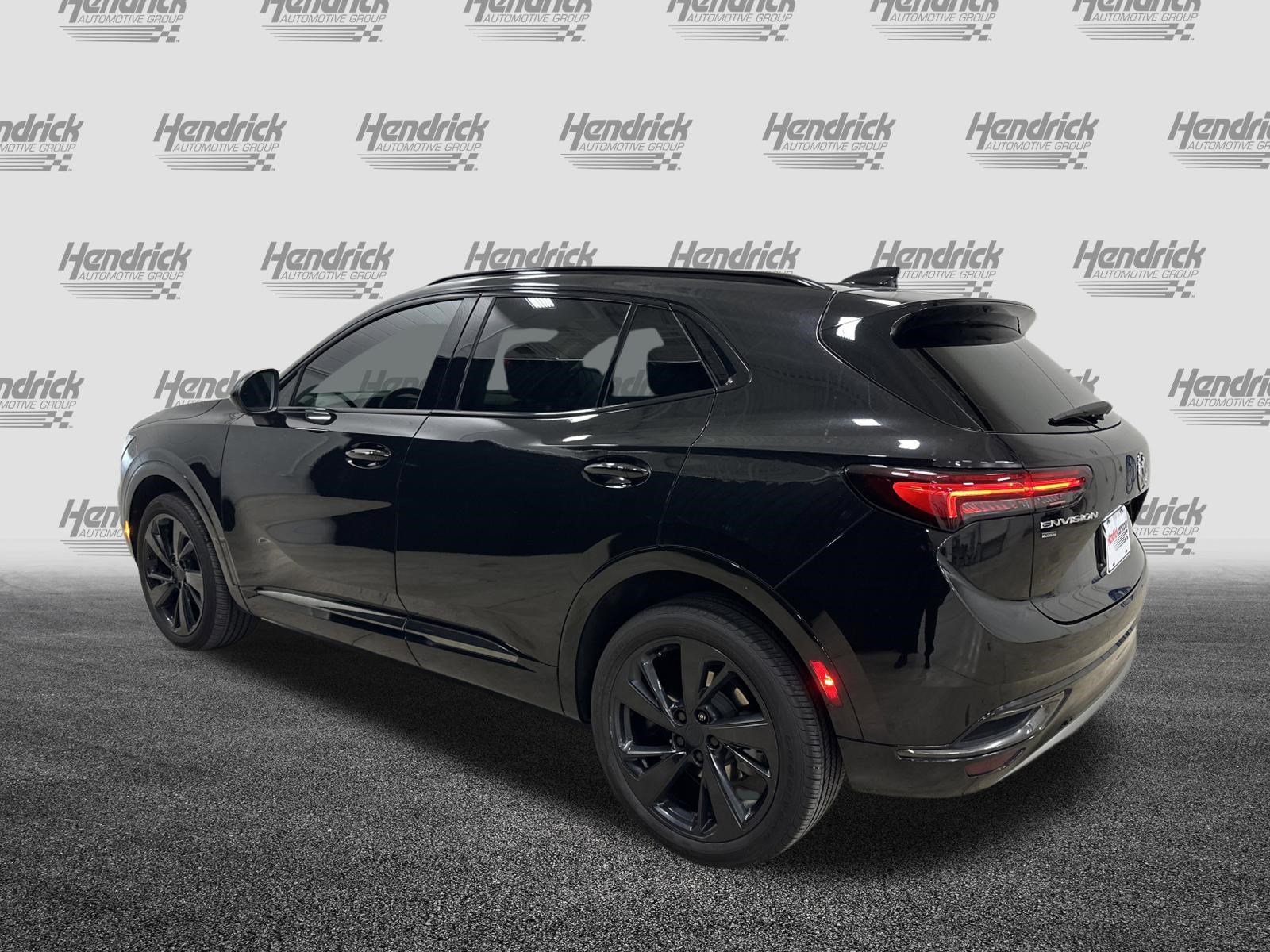 Used 2021 Buick Envision Essence w/ Technology Package I image 8