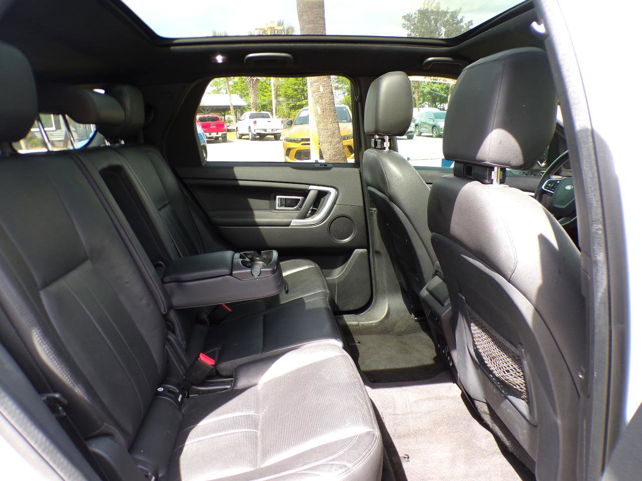 Used 2019 Land Rover Discovery Sport image 26
