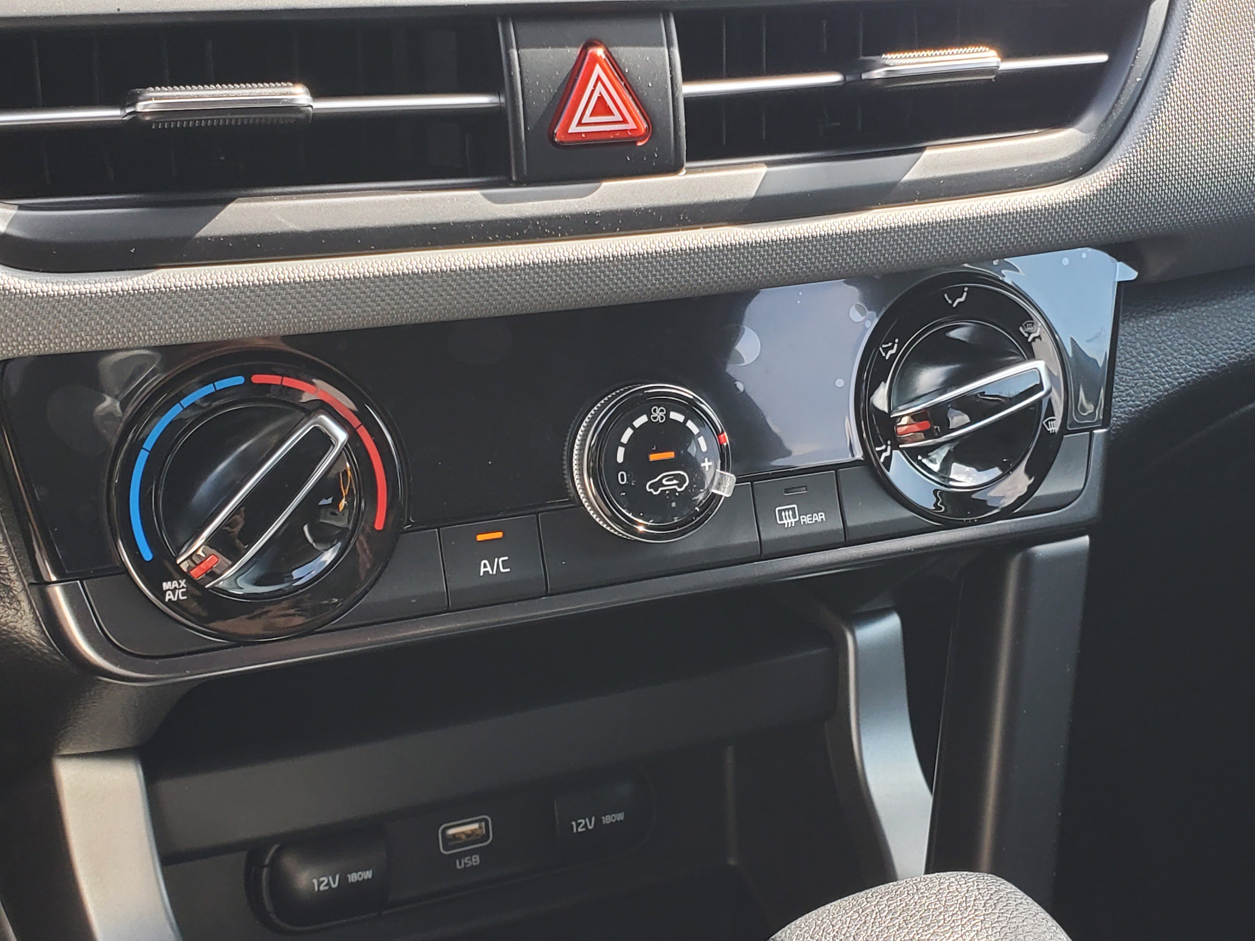 New 2026 Kia Seltos LX FWD image 28