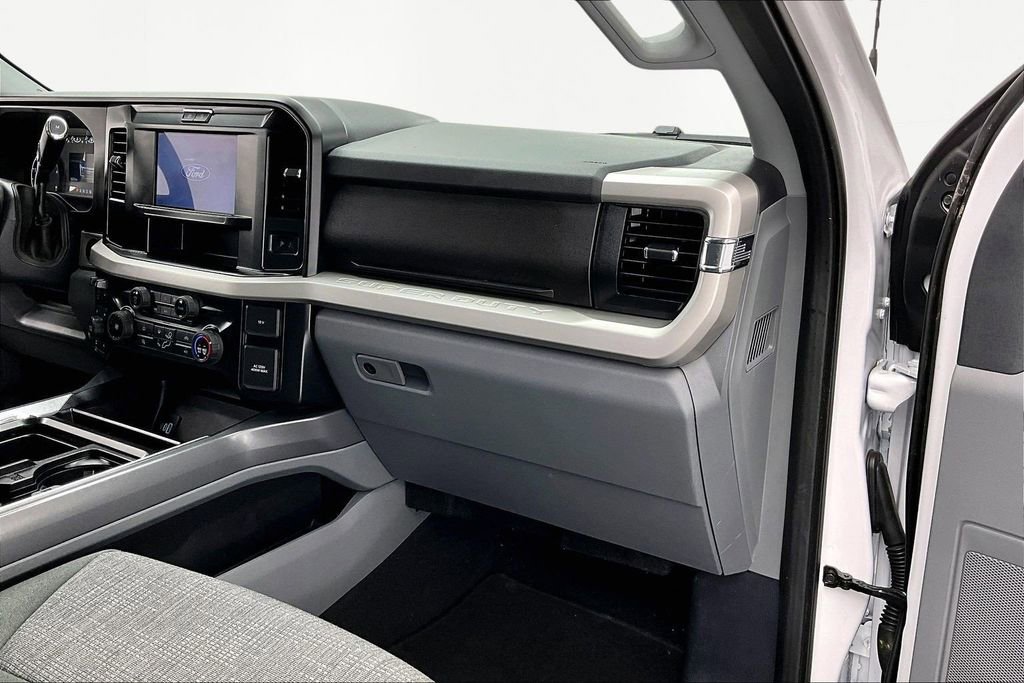 Certified 2025 Ford F250 XLT w/ FX4 Off-Road Package image 17