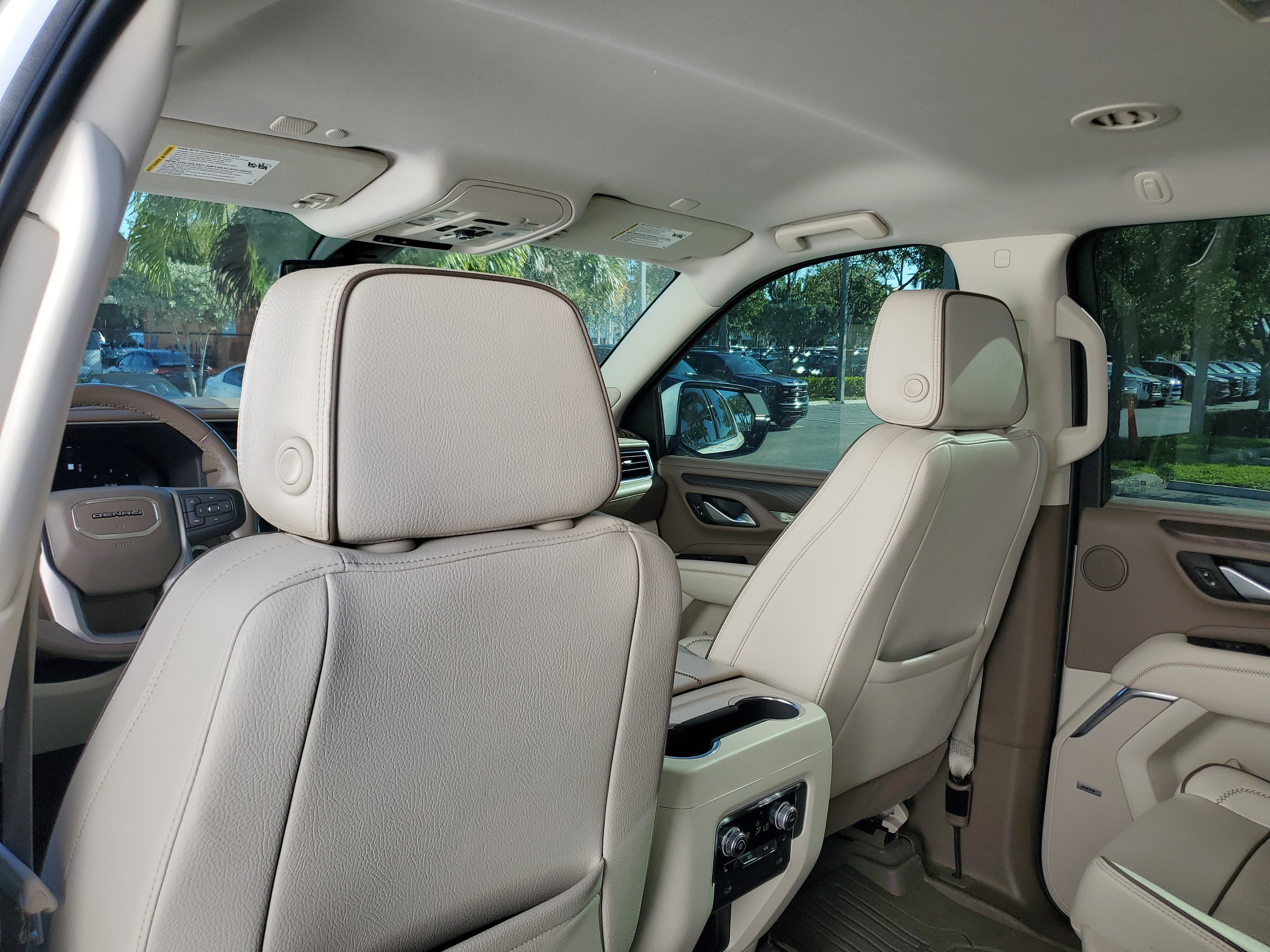 Certified 2022 GMC Yukon XL Denali image 14