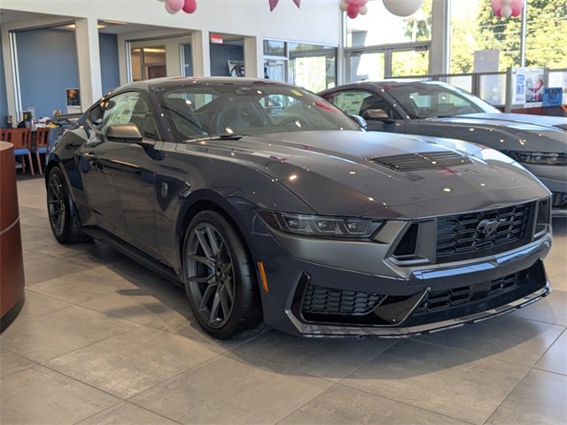 New 2025 Ford Mustang Dark Horse image 2