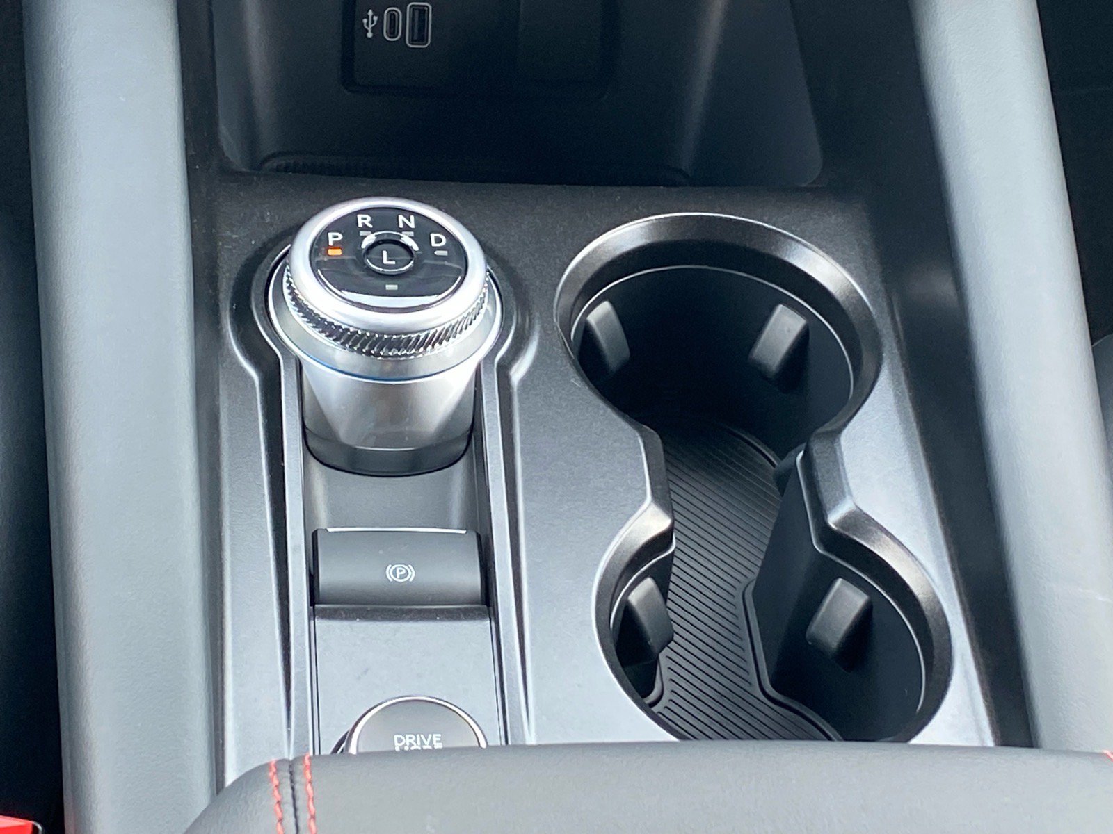 New 2026 Ford Explorer ST-Line AWD/4WD image 8