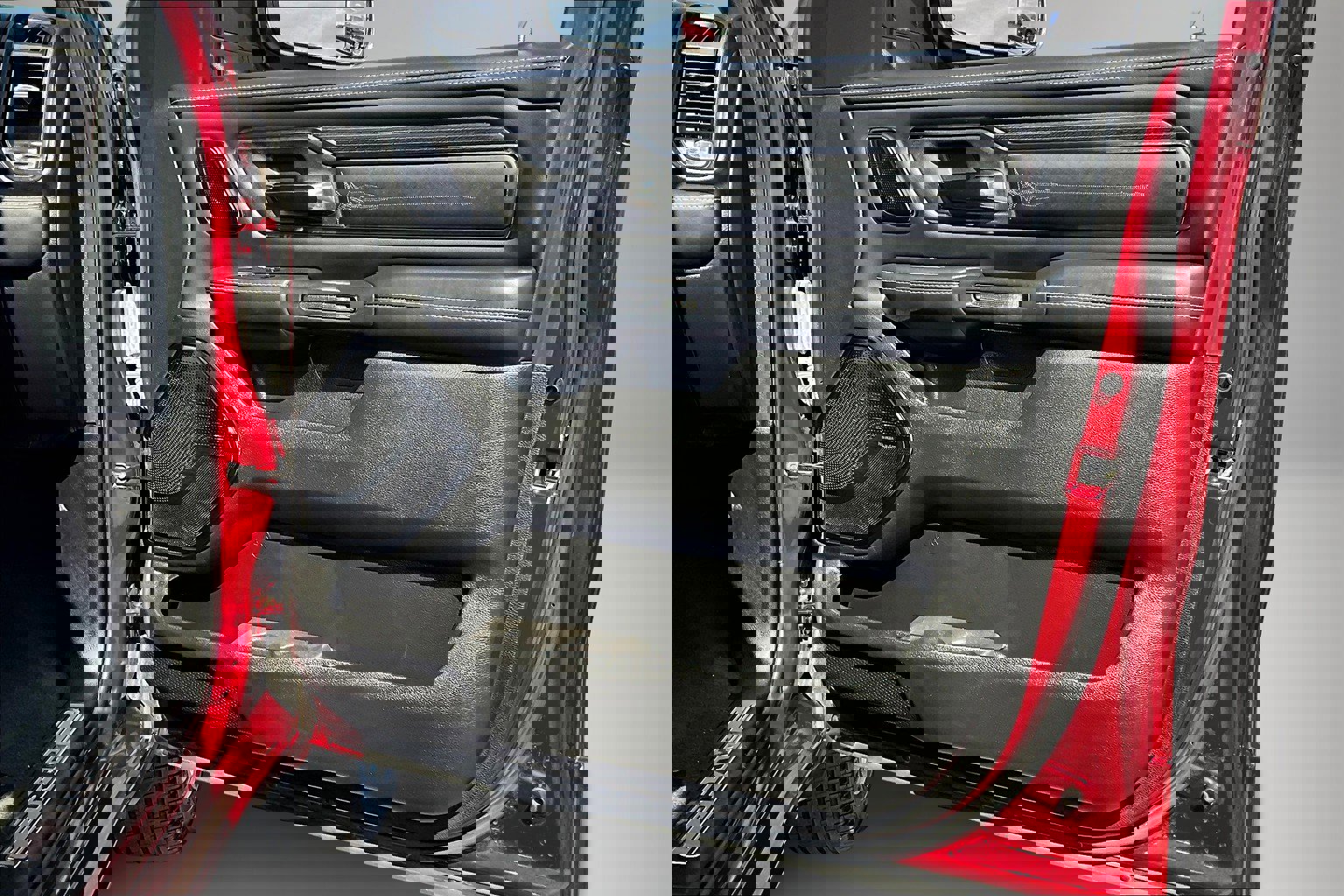 Used 2024 RAM 1500 Limited image 29