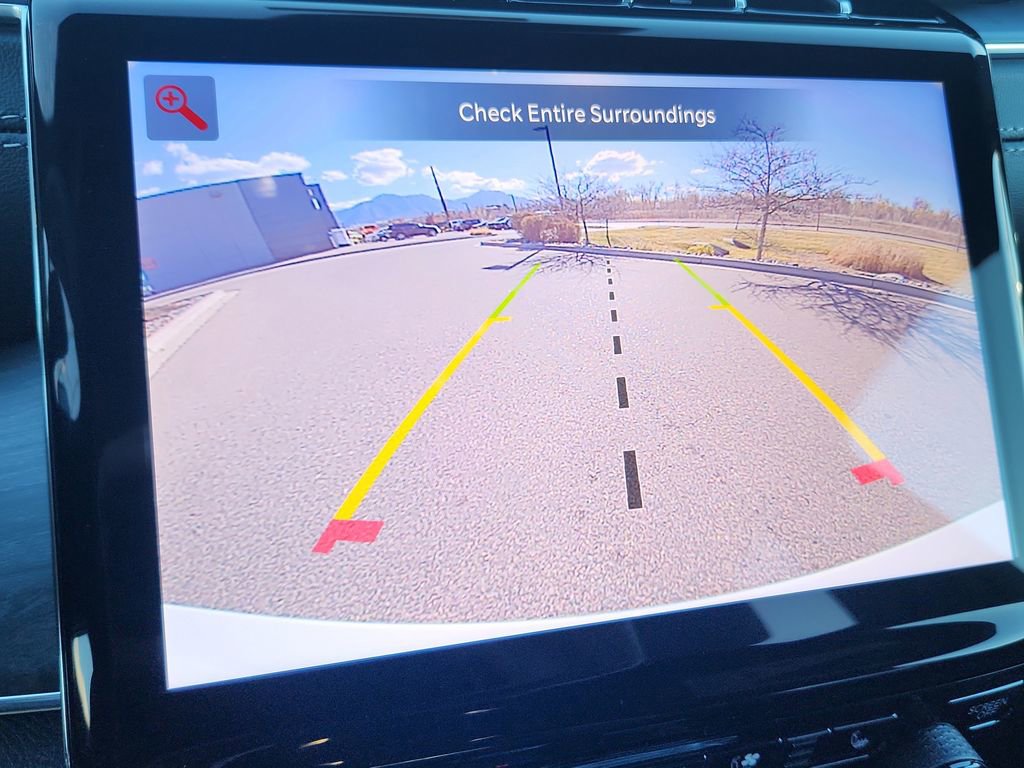 New 2025 Jeep Grand Cherokee Overland w/ Trailer Tow Package AWD/4WD image 14