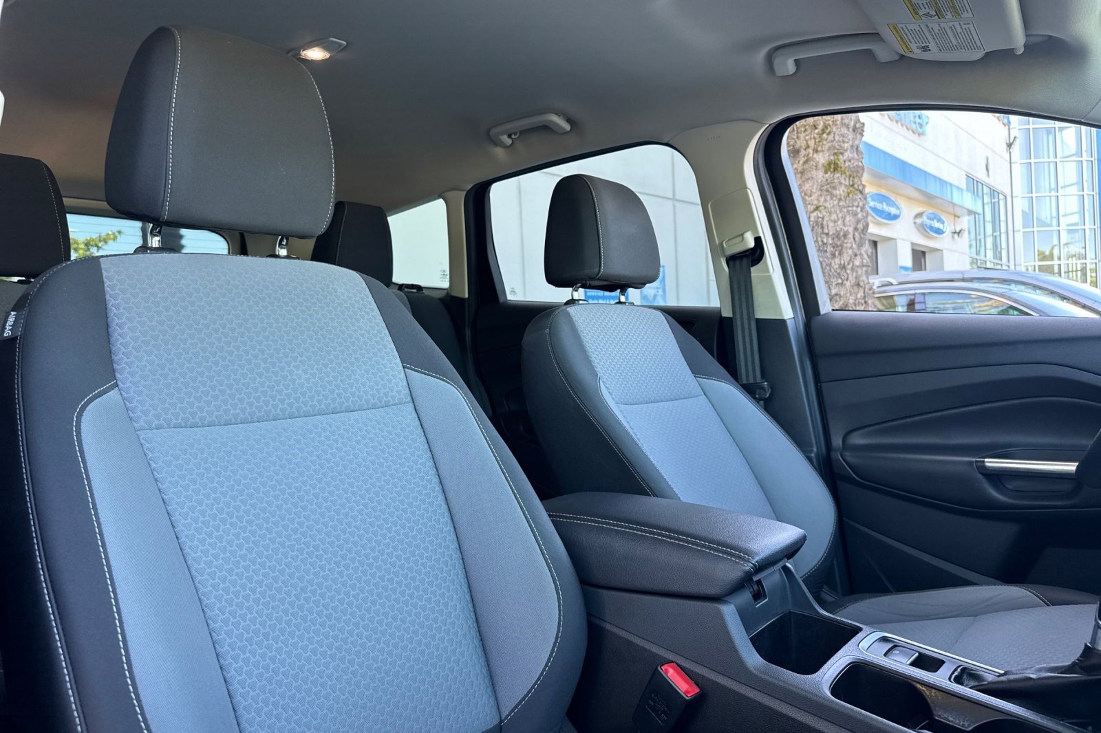 Used 2017 Ford Escape SE image 30