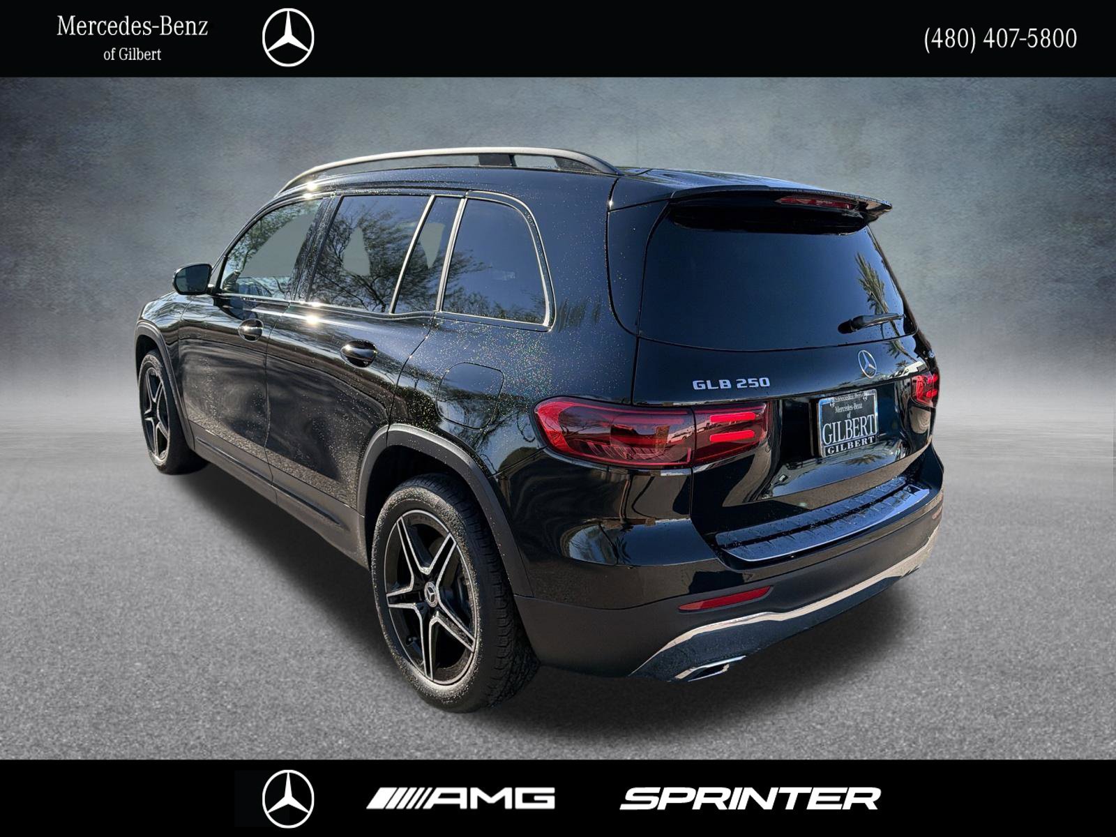 Used 2026 Mercedes-Benz GLB 250 4MATIC image 3