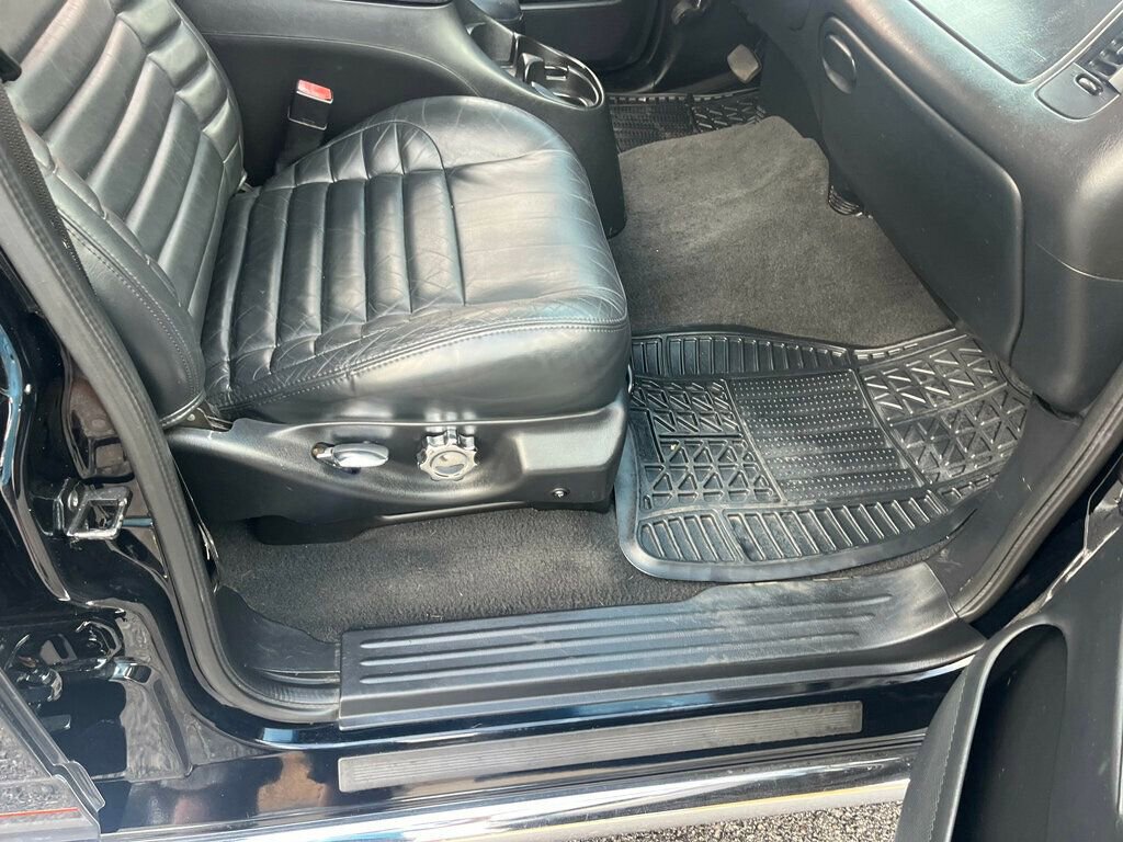 Used 2001 Ford F150 Harley-Davidson RWD image 37